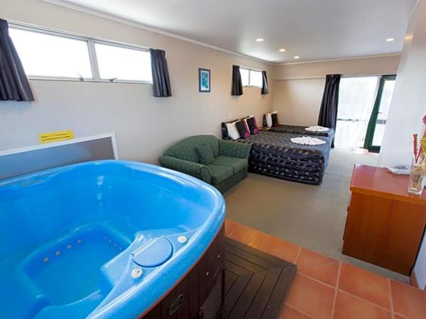 Gateway International Motel : photo 1 de la chambre studio - vue sur piscine