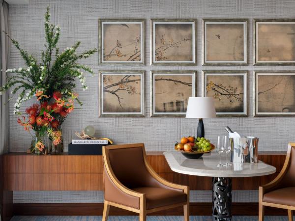 Mandarin Oriental, Macau : photo 4 de la chambre suite deluxe avec lit king-size