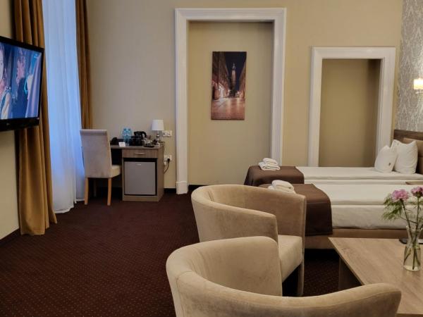 Hotel Maximum : photo 2 de la chambre chambre familiale