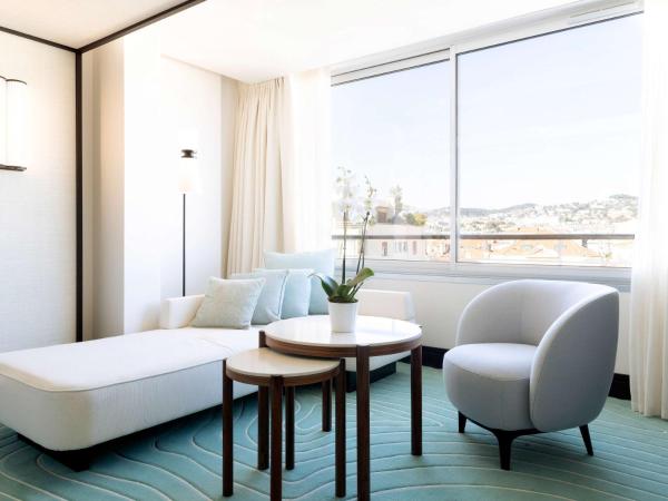 Mondrian Cannes : photo 4 de la chambre suite junior deluxe - vue sur ville