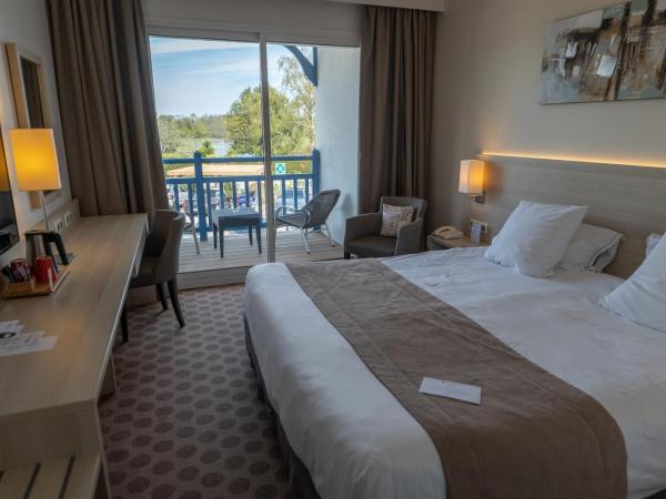 Best Western Plus Le Roof Vannes Bord de Mer : photo 10 de la chambre chambre lit queen-size confort avec balcon