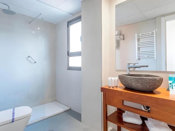 Flamingo Beach Resort - Adults Recommended : photo 3 de la chambre suite premium