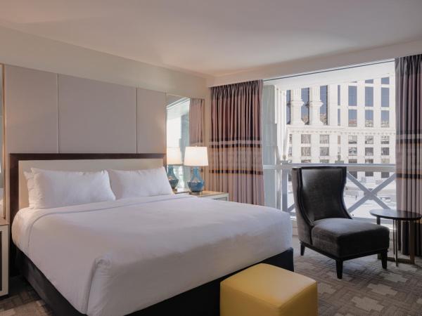 Caesars Palace Hotel & Casino : photo 4 de la chambre suite studio lit king-size exécutive julius - vue sur strip - non-fumeurs