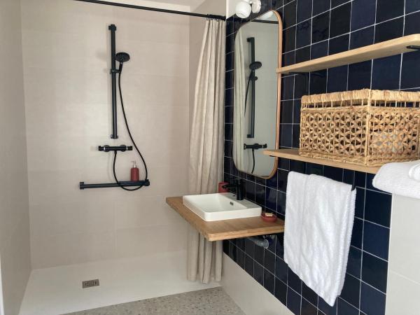 Maison Chemin, chambres d'hôtes à Amboise : photo 7 de la chambre chambre double - accessible aux personnes à mobilité réduite 