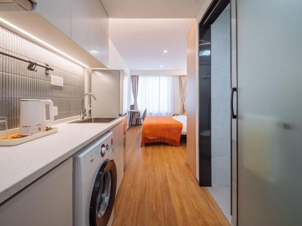 Ketangjian Hotel - Shanghai Railway Station Baoshan Road Subway Station : photo 2 de la chambre chambre lit queen-size deluxe