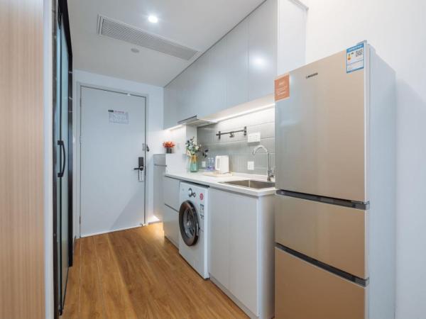 Ketangjian Hotel - Shanghai Railway Station Baoshan Road Subway Station : photo 4 de la chambre chambre lit queen-size deluxe