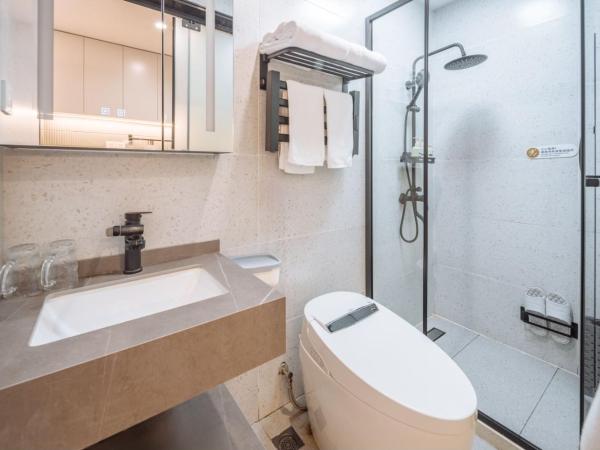 Ketangjian Hotel - Shanghai Railway Station Baoshan Road Subway Station : photo 8 de la chambre chambre lit queen-size deluxe