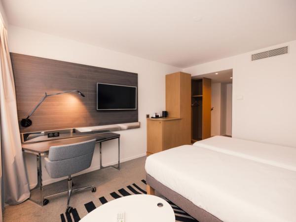 Novotel Le Havre Centre Gare : photo 4 de la chambre chambre lits jumeaux classique avec 1 canapé