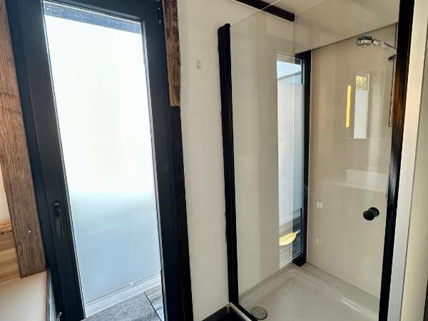 Hausboot Iron Franz- Entspannung auf dem Wasser : photo 4 de la chambre mobile home