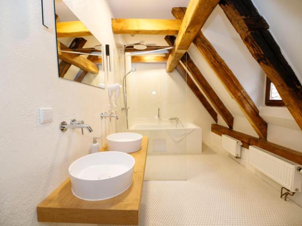 Hotel Svambersky dum : photo 2 de la chambre suite mansardée