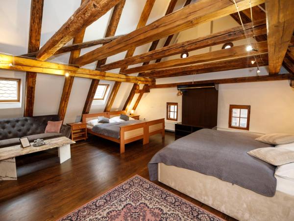 Hotel Svambersky dum : photo 4 de la chambre suite mansardée