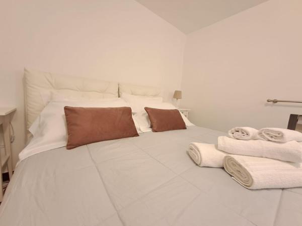 Dimora Vico Storella : photo 2 de la chambre chambre familiale