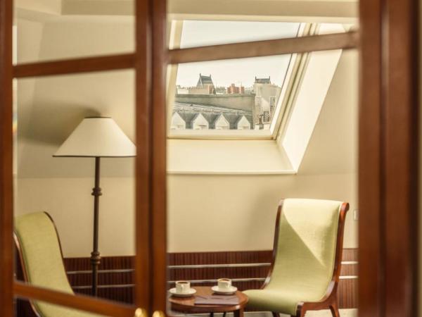 Hôtel Des Grands Voyageurs : photo 4 de la chambre chambre deluxe