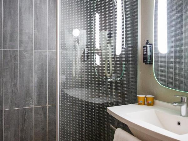 ibis Paris Bercy Village : photo 6 de la chambre chambre standard 2 lits simples