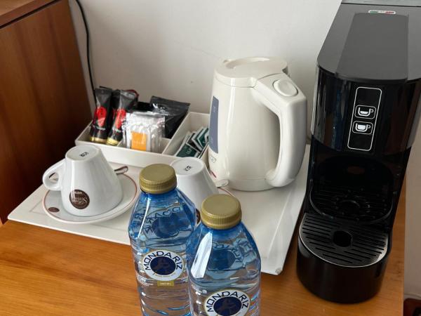 Silken Monumental Naranco : photo 7 de la chambre suite junior avec balcon