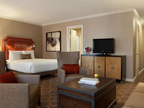 Fairmont Dallas : photo 4 de la chambre suite junior lit queen-size - vue sur ville