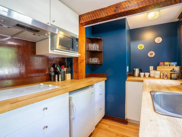 Charming 1bd Suite in Capitol Hill - Foxglove Inn : photo 9 de la chambre appartement