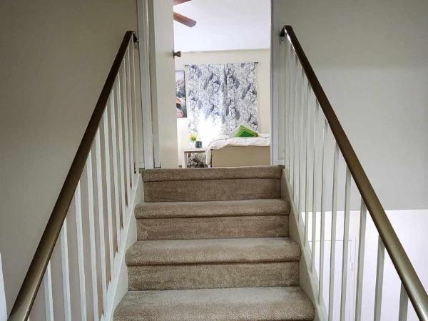 Cozy Town house : photo 3 de la chambre chambre double ou lits jumeaux avec salle de bains commune