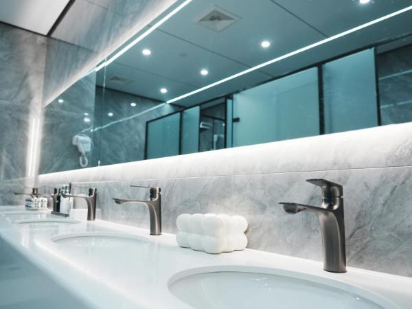 Lemon Hotel- Hangzhou West Lake : photo 7 de la chambre family room - shared bathroom