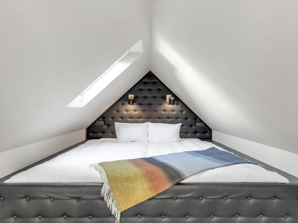 ODDSSON Downtown Hotel : photo 6 de la chambre studio triple