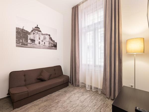 City Hotel Ring : photo 7 de la chambre chambre double ou lits jumeaux