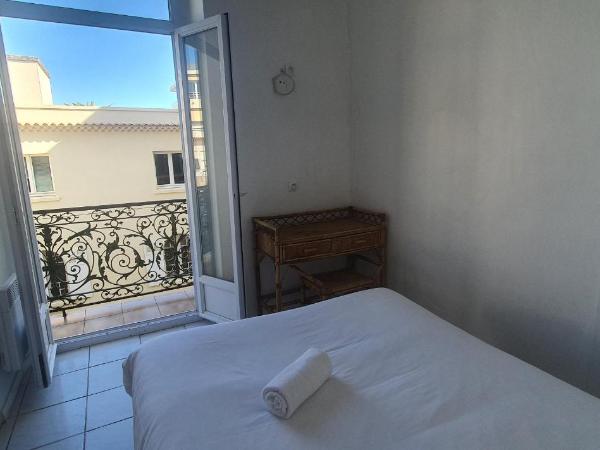 Hôtel L'Oustaou : photo 2 de la chambre suite 2 chambres avec balcon