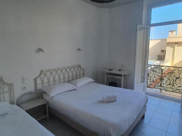 Hôtel L'Oustaou : photo 1 de la chambre suite 2 chambres avec balcon