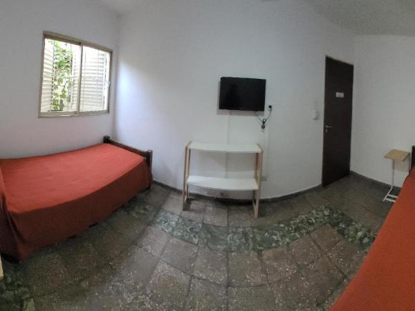 HOTEL RESIDENCIAL CAMACHO : photo 1 de la chambre chambre lits jumeaux standard avec salle de bains commune