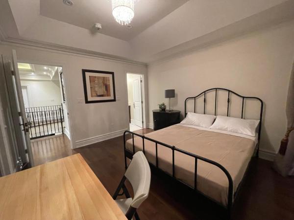Vihome-104-Beautiful house near North York Center : photo 2 de la chambre chambre double
