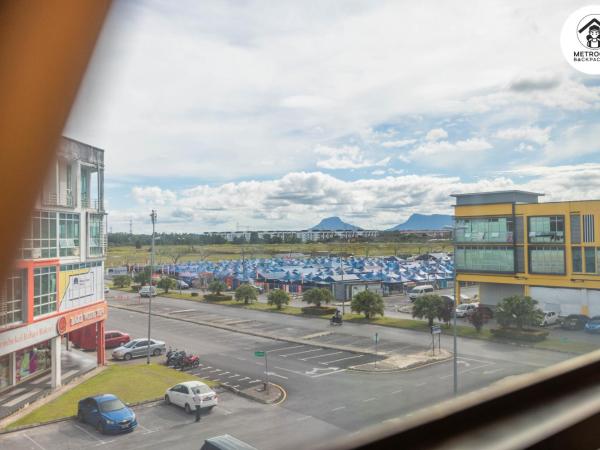 MetroCity Backpackers : photo 5 de la chambre chambre double - vue sur montagne