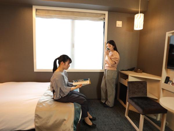 Urban Hotel Kyoto Shijo Premium : photo 3 de la chambre chambre lits jumeaux deluxe