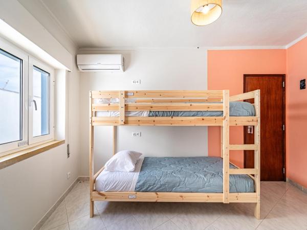 Sandy Bottoms Hostel : photo 1 de la chambre lit dans dortoir pour femmes de 4 lits