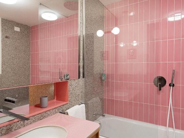 OMAMA Hotel : photo 7 de la chambre chambre double ou lits jumeaux standard