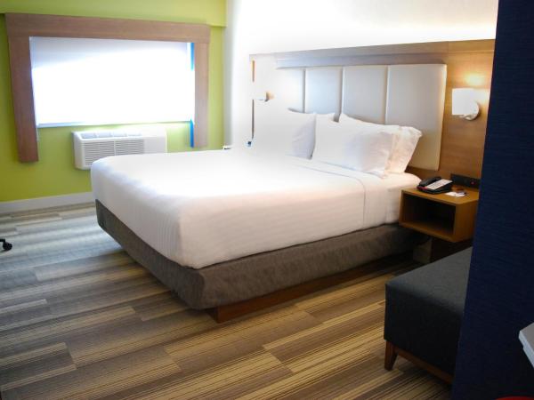 Holiday Inn Express Vancouver Airport-Richmond, an IHG Hotel : photo 3 de la chambre chambre standard
