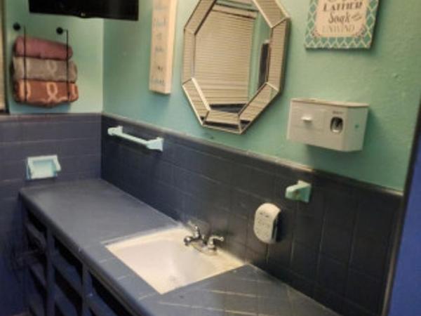 COZY PRIVATE ROOM #2 : photo 2 de la chambre chambre double avec salle de bains commune