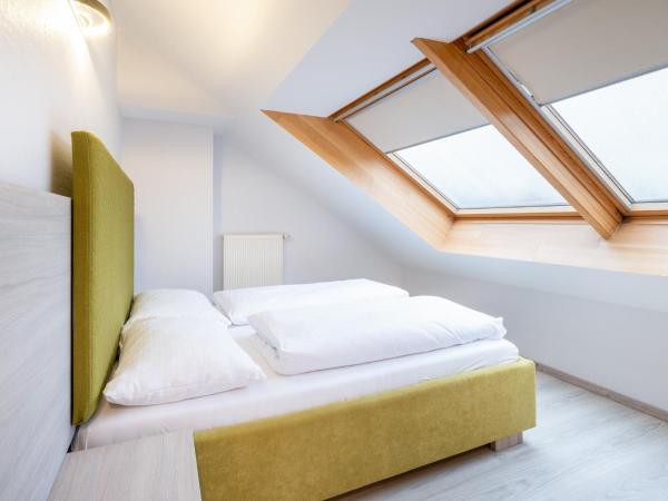 HOTEL Am Spichernplatz : photo 5 de la chambre chambre triple standard