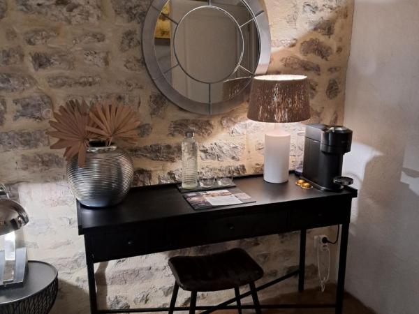 Hôtel Le Patio de Sophie : photo 10 de la chambre chambre double deluxe avec balcon