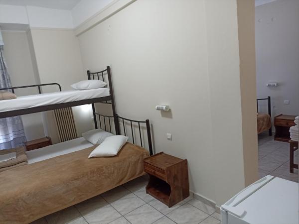 Elite Hotel : photo 7 de la chambre chambre familiale avec salle de bains privative