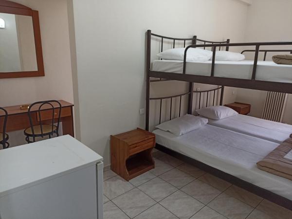 Elite Hotel : photo 9 de la chambre chambre familiale avec salle de bains privative