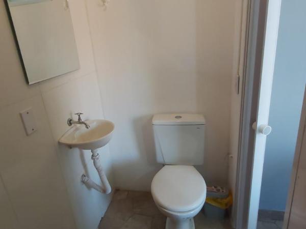 Hostel Jardim da Saúde : photo 6 de la chambre maison 2 chambres