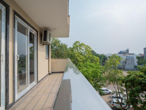 ASTER HOMES I 2Bhk I Sec-39 I Near Medanta : photo 5 de la chambre appartement 2 chambres
