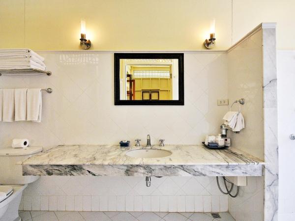 Baan Bayan - Hua Hin - SHA Extra Plus : photo 6 de la chambre chambre quadruple avec suite taraban