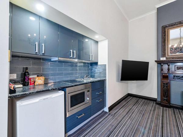 Quality Hotel Colonial Launceston : photo 3 de la chambre suite spa lit king-size - non-fumeurs