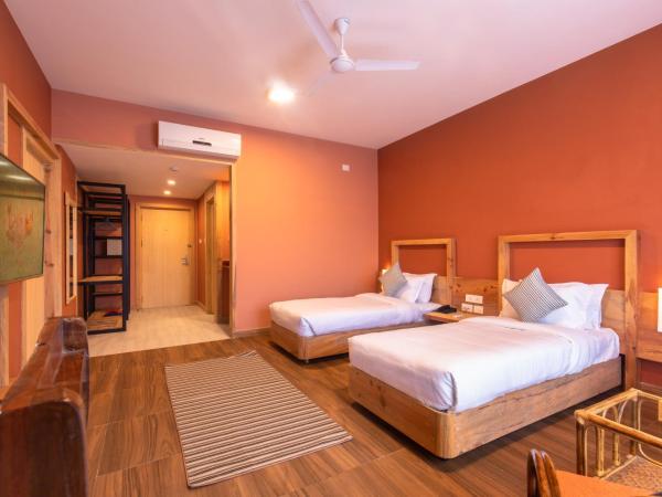 Sunshine Resort Pokhara : photo 1 de la chambre chambre double ou lits jumeaux deluxe - vue sur montagne
