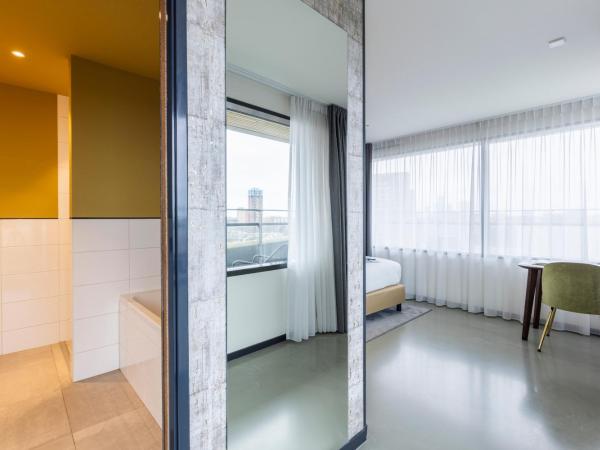 Fletcher Boutique Hotel Slaak-Rotterdam : photo 7 de la chambre suite avec balcon