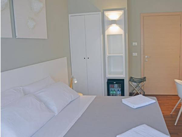 Bio Hotel Palermo : photo 2 de la chambre chambre double avec baignoire spa