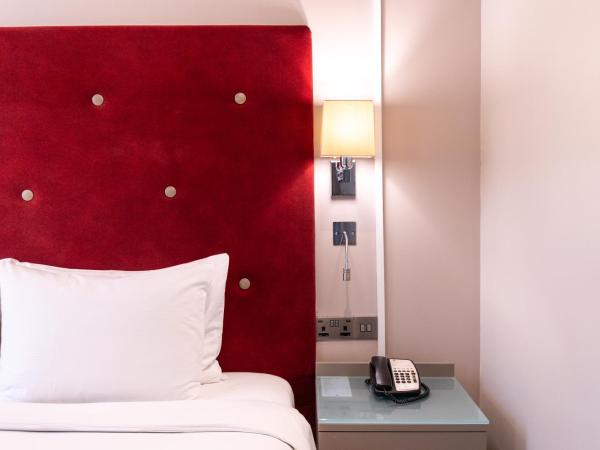 DoubleTree by Hilton London - West End : photo 1 de la chambre chambre lit king-size supérieure