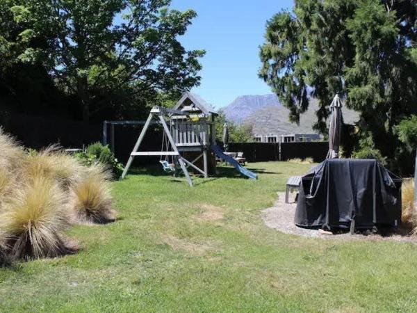 Luxury 1 Bedroom Studio : photo 4 de la chambre studio