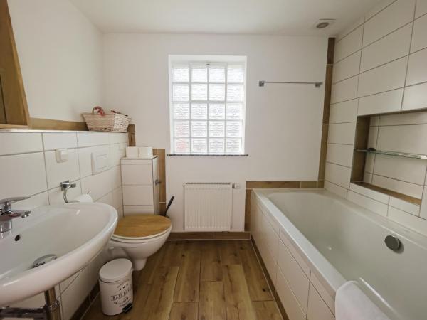 Trobischhof : photo 10 de la chambre appartement avec balcon