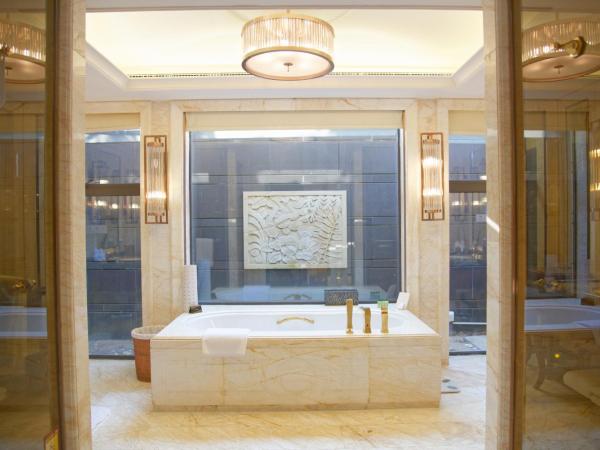 Wanda Reign Resort & Villas Sanya Haitang Bay : photo 8 de la chambre grand 2 bedroom garden view pool villa